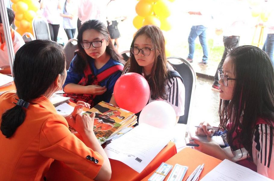 Giải đáp thắc mắc: Học Cao đẳng có xin được việc không? Giải đáp thắc mắc: Học Cao đẳng có xin được việc không?